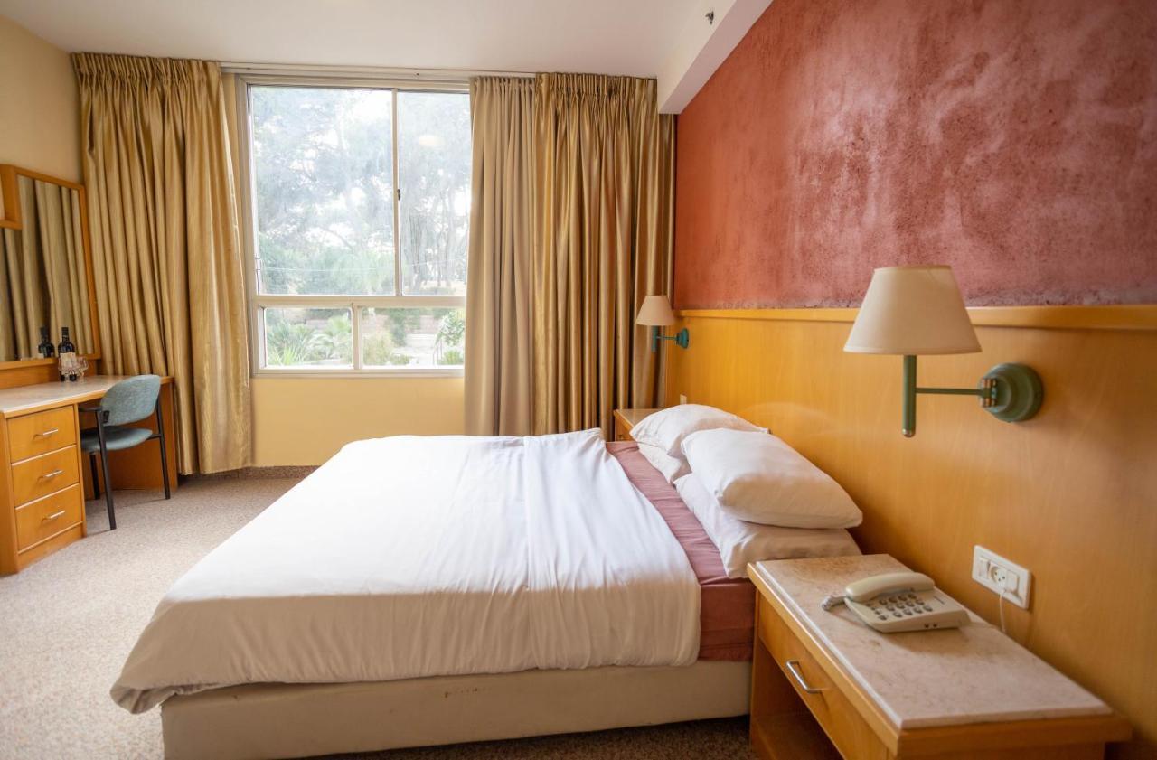 Marom Hotel Хайфа Екстер'єр фото