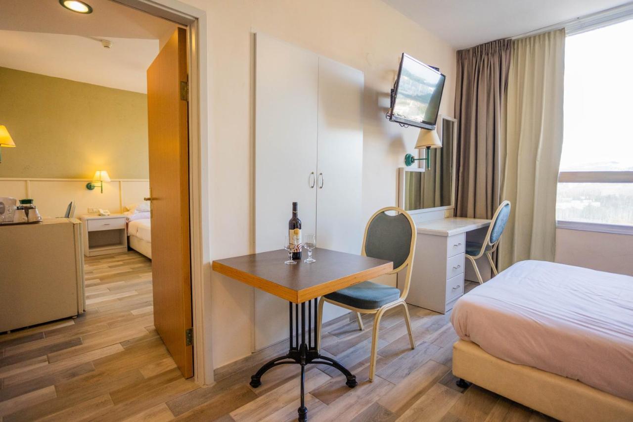 Marom Hotel Хайфа Екстер'єр фото