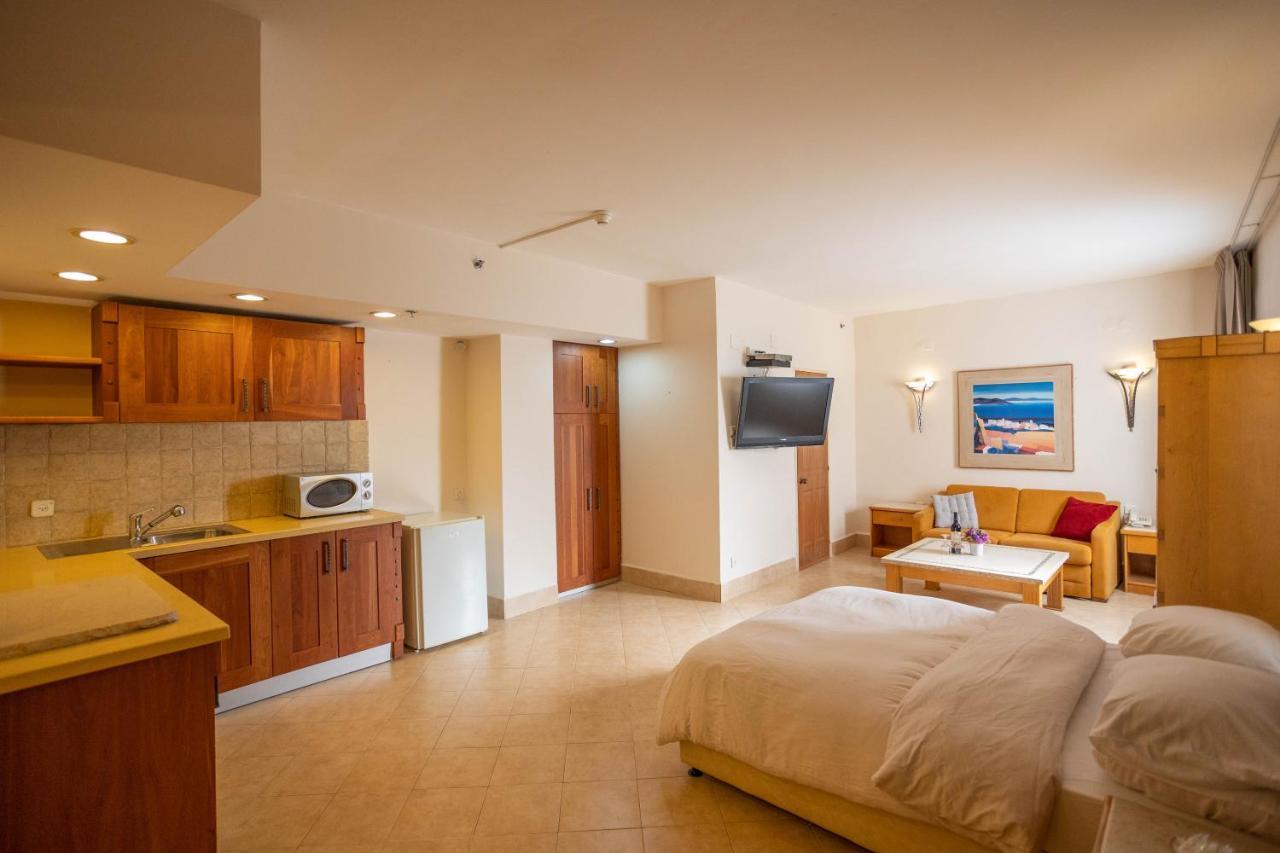 Marom Hotel Хайфа Екстер'єр фото