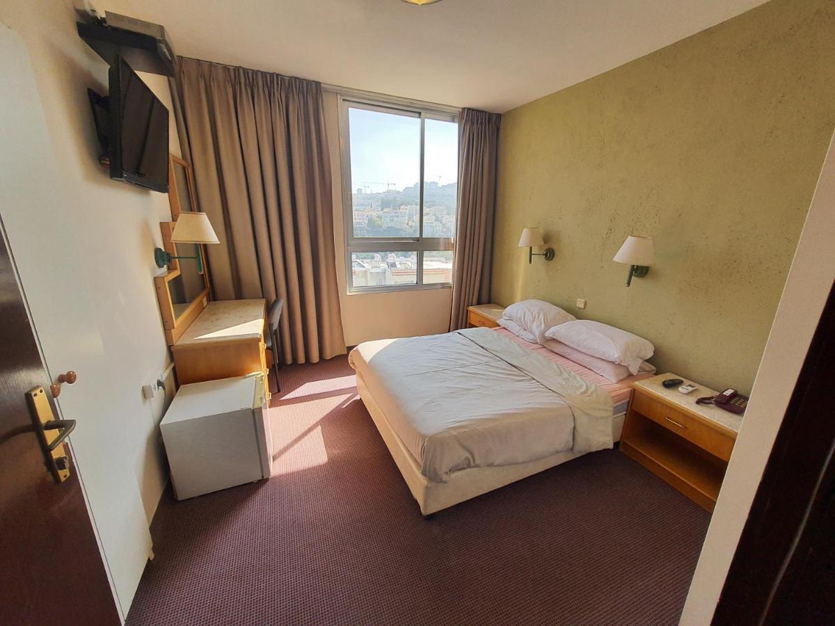 Marom Hotel Хайфа Екстер'єр фото