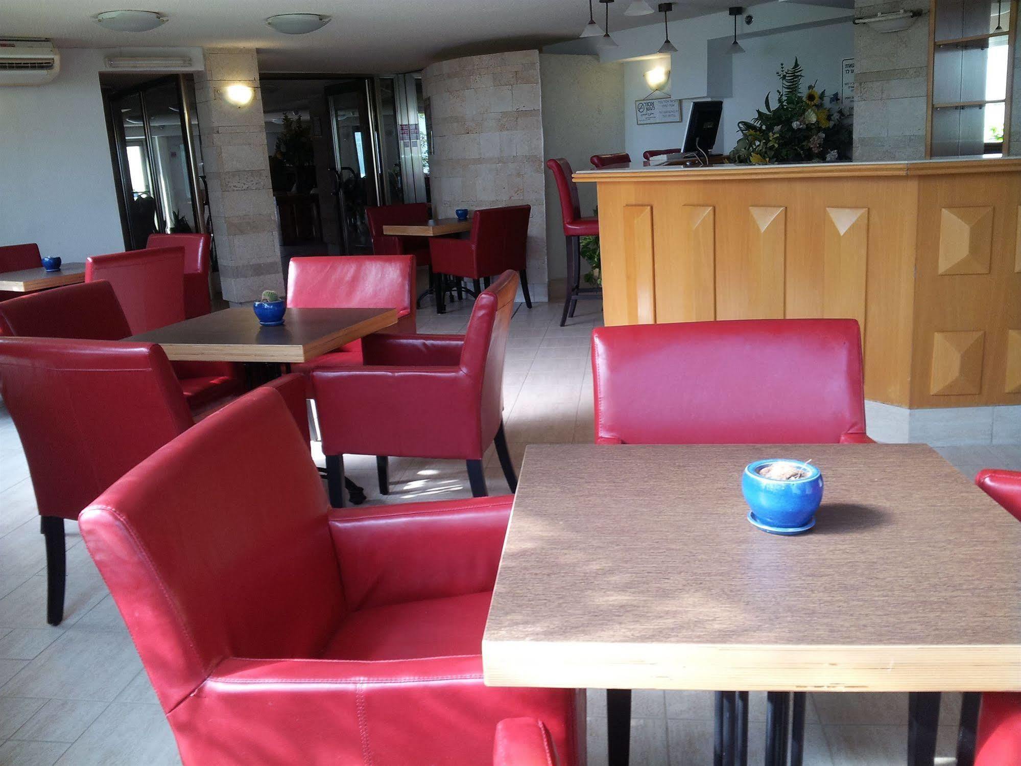 Marom Hotel Хайфа Екстер'єр фото