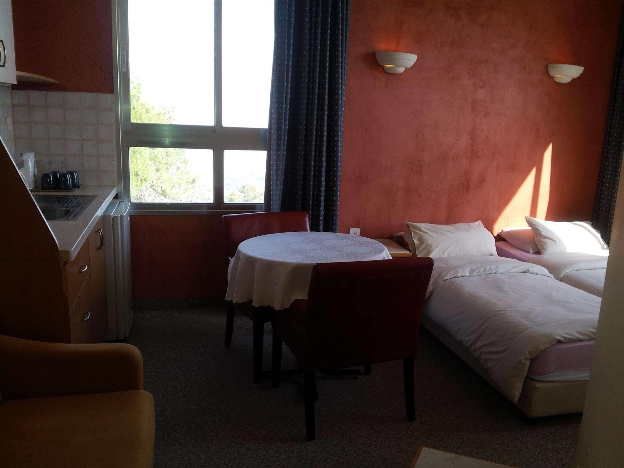 Marom Hotel Хайфа Екстер'єр фото